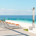 🌴 ¡Descubre el paraíso en el Hotel Kaktus Playa! 🌴 ¡Reserva tu estadía y disfruta de la mejor playa!