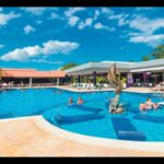 🏨 ¡Descubre el encanto del 🌴 Hotel Riu Lupita! El destino perfecto para tus vacaciones de ensueño 🌟