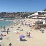🌴 Explora el paraíso de Cala Tarida: ¡Descubre las mejores playas de Ibiza!