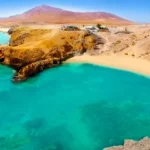 🏖️ Descubre la magia de la Playa Papagayo: ¡El paraíso que debes visitar!
