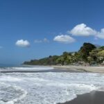 🏖️ Descubre la belleza de Playa Santa Clara: el paraíso para relajarse y disfrutar del sol ☀️